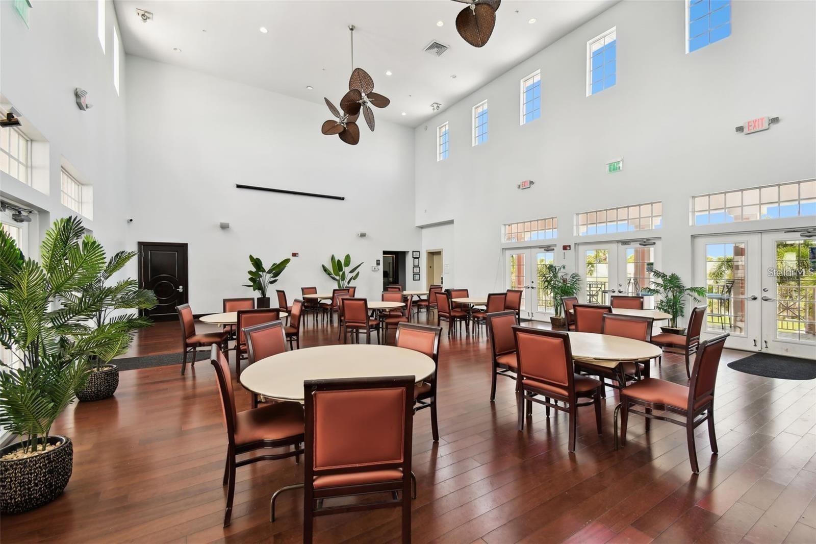 3873 POMPANO DR SE #B, ST PETERSBURG, FL, 33705