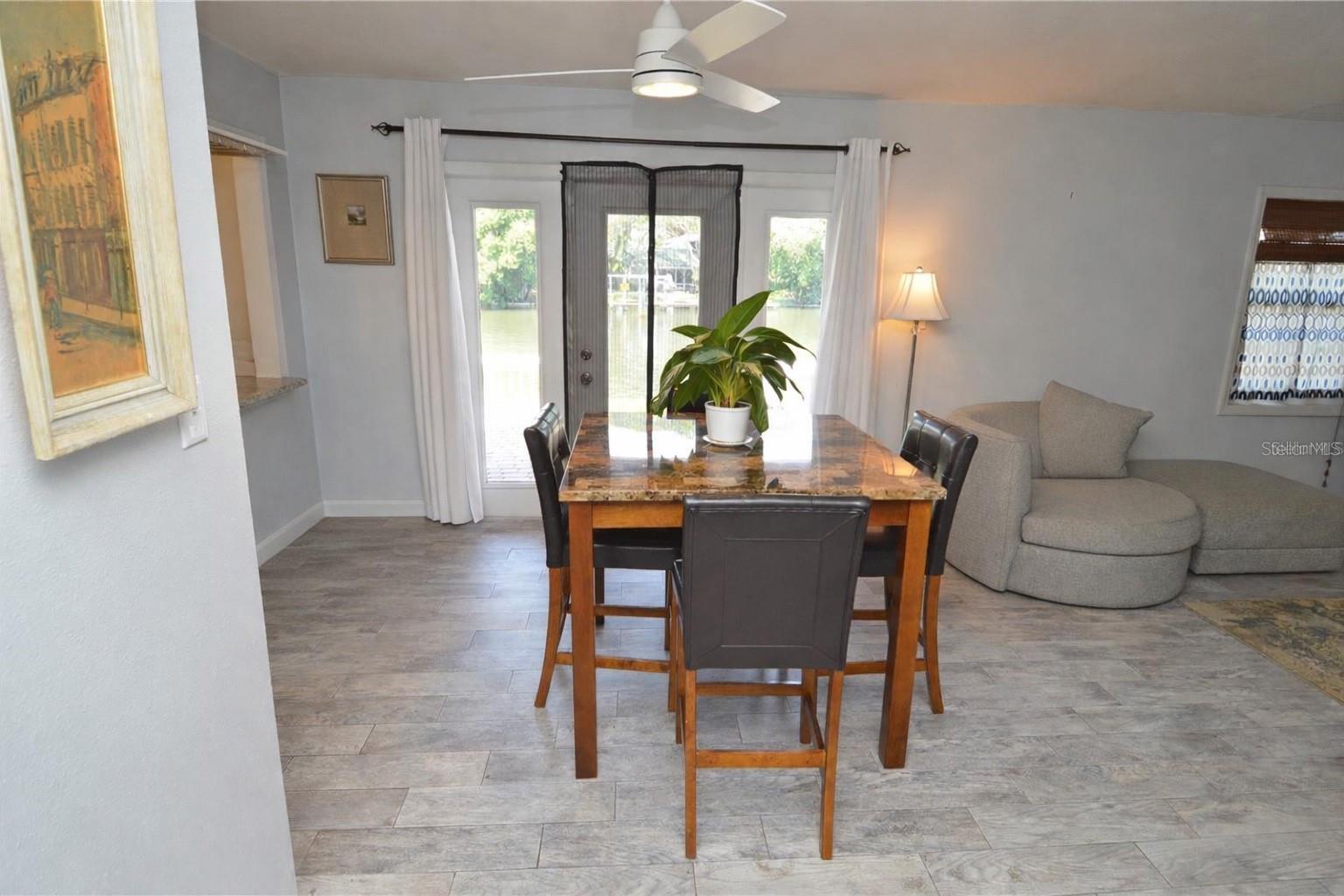 3873 POMPANO DR SE #B, ST PETERSBURG, FL, 33705