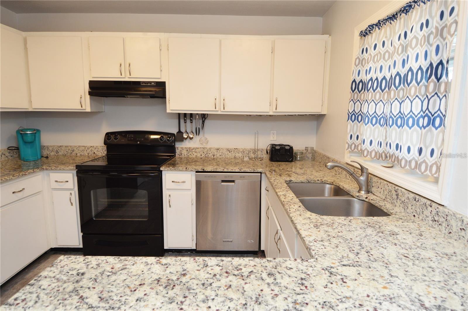 3873 POMPANO DR SE #B, ST PETERSBURG, FL, 33705