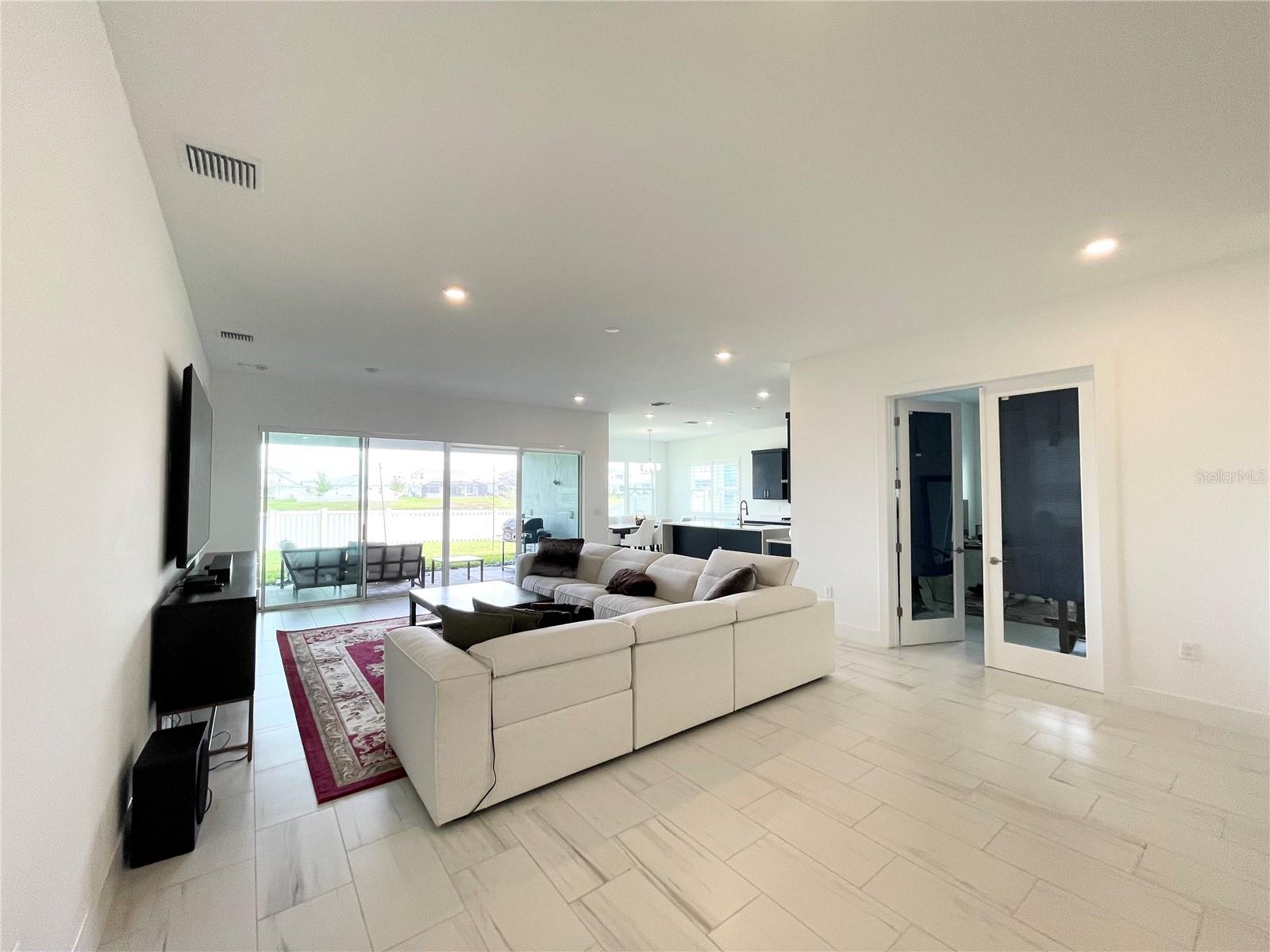 8486 IVY STARK BLVD, WESLEY CHAPEL, FL, 33545