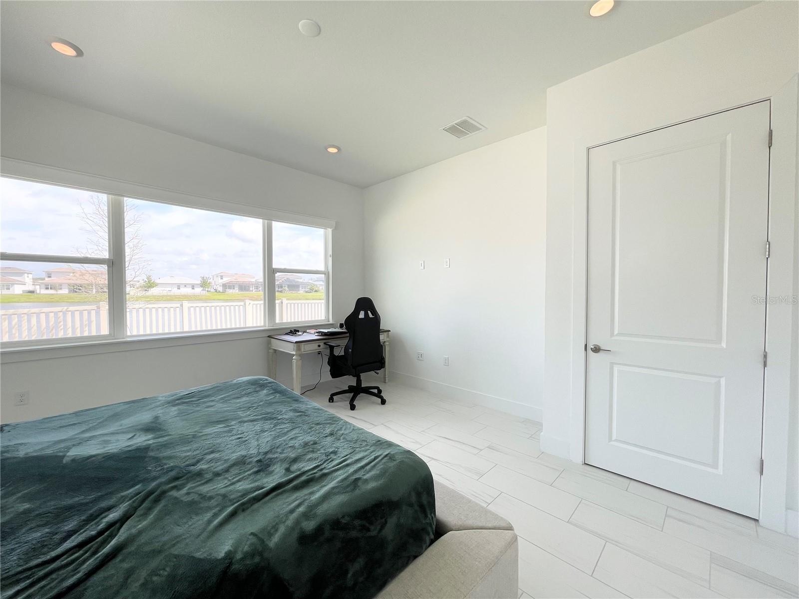 8486 IVY STARK BLVD, WESLEY CHAPEL, FL, 33545