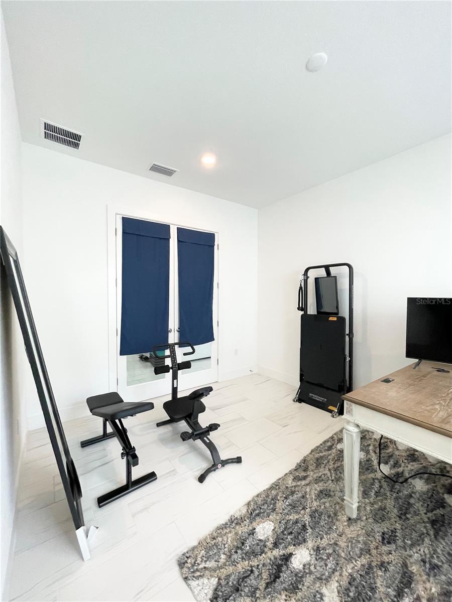 8486 IVY STARK BLVD, WESLEY CHAPEL, FL, 33545