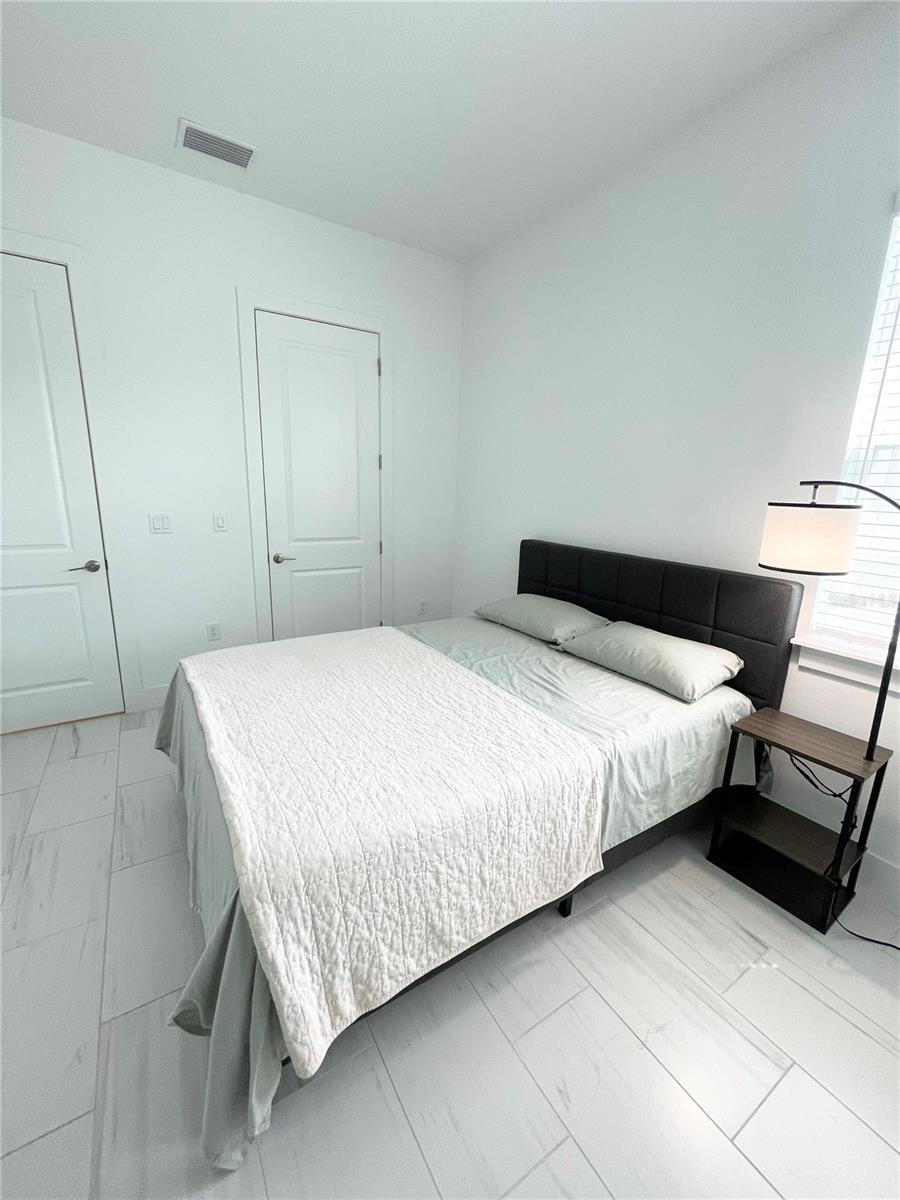 8486 IVY STARK BLVD, WESLEY CHAPEL, FL, 33545