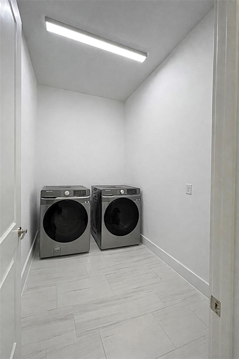 8486 IVY STARK BLVD, WESLEY CHAPEL, FL, 33545