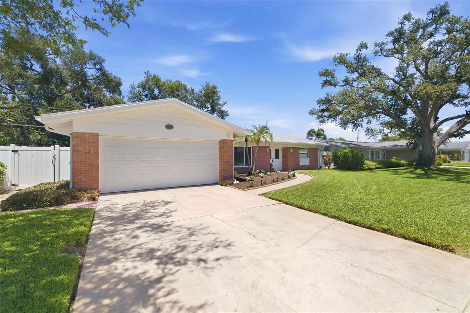 6477 33RD AVE N, ST PETERSBURG, FL, 33710