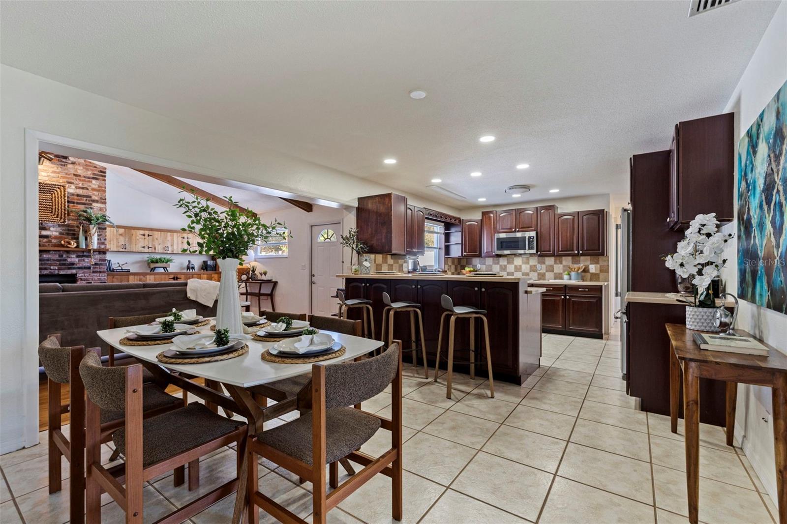 6477 33RD AVE N, ST PETERSBURG, FL, 33710