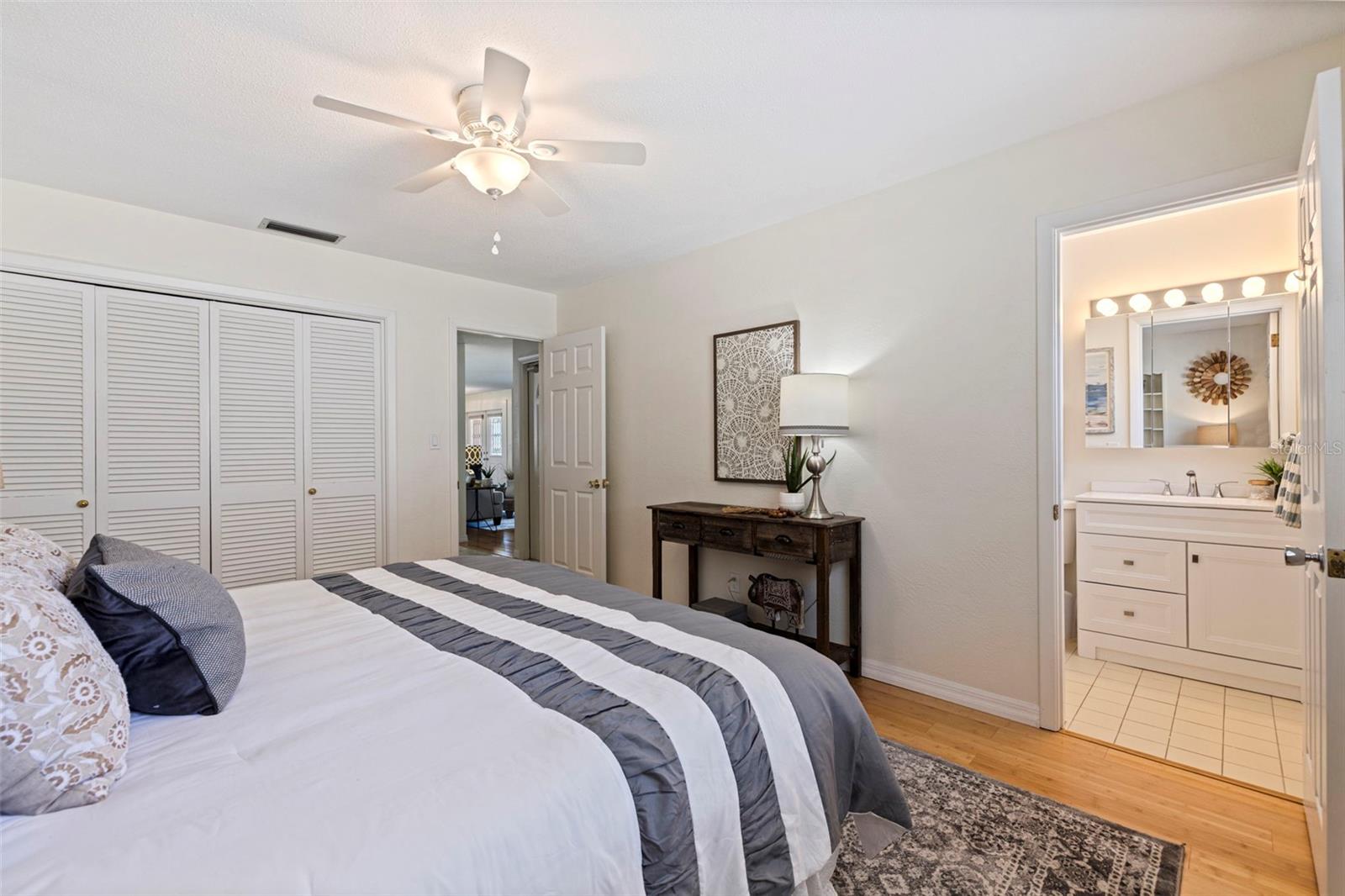 6477 33RD AVE N, ST PETERSBURG, FL, 33710