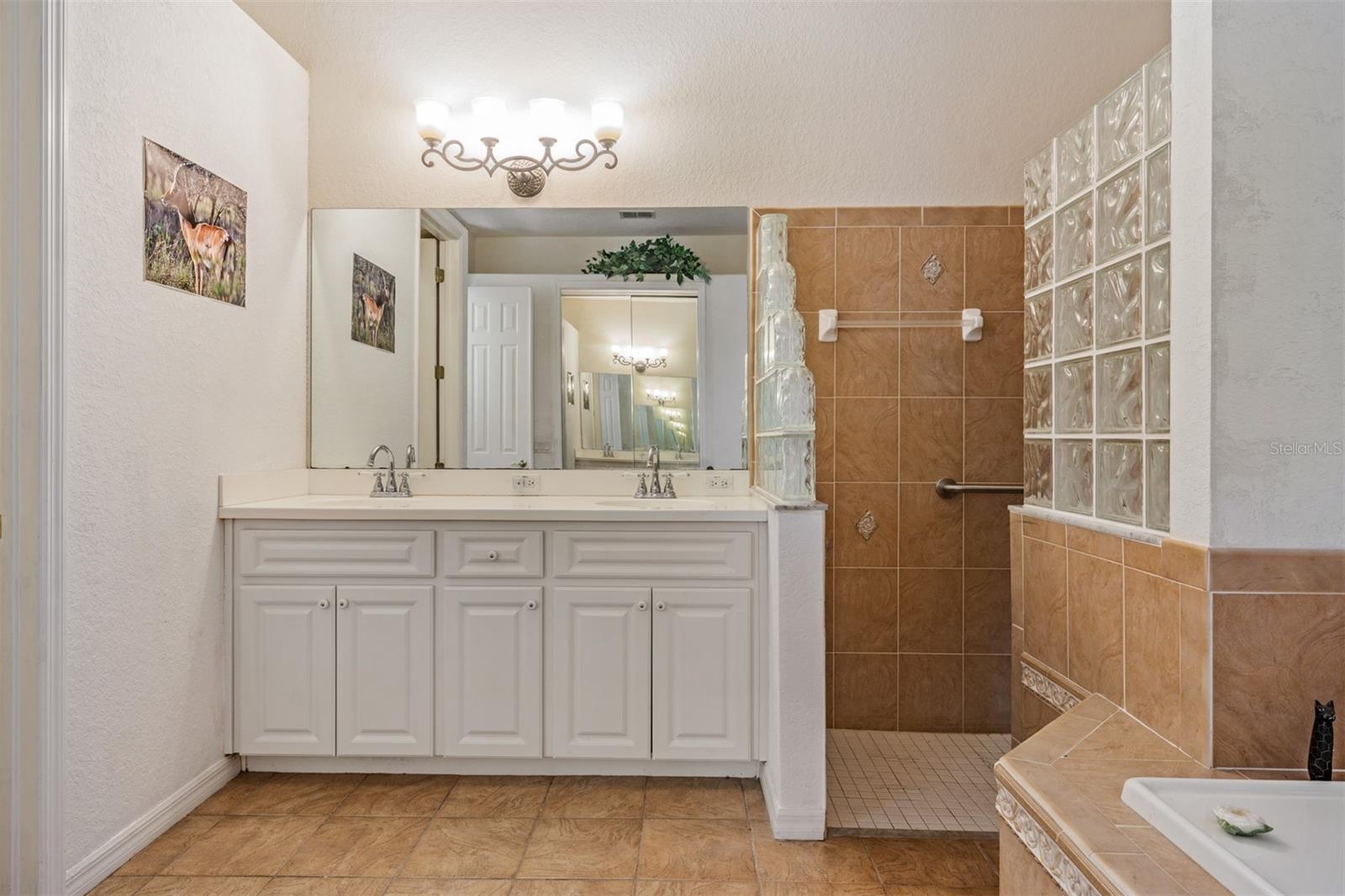 12220 WOODLANDS CIR, DADE CITY, FL, 33525