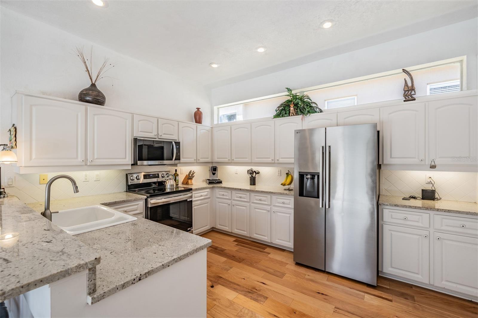 12220 WOODLANDS CIR, DADE CITY, FL, 33525