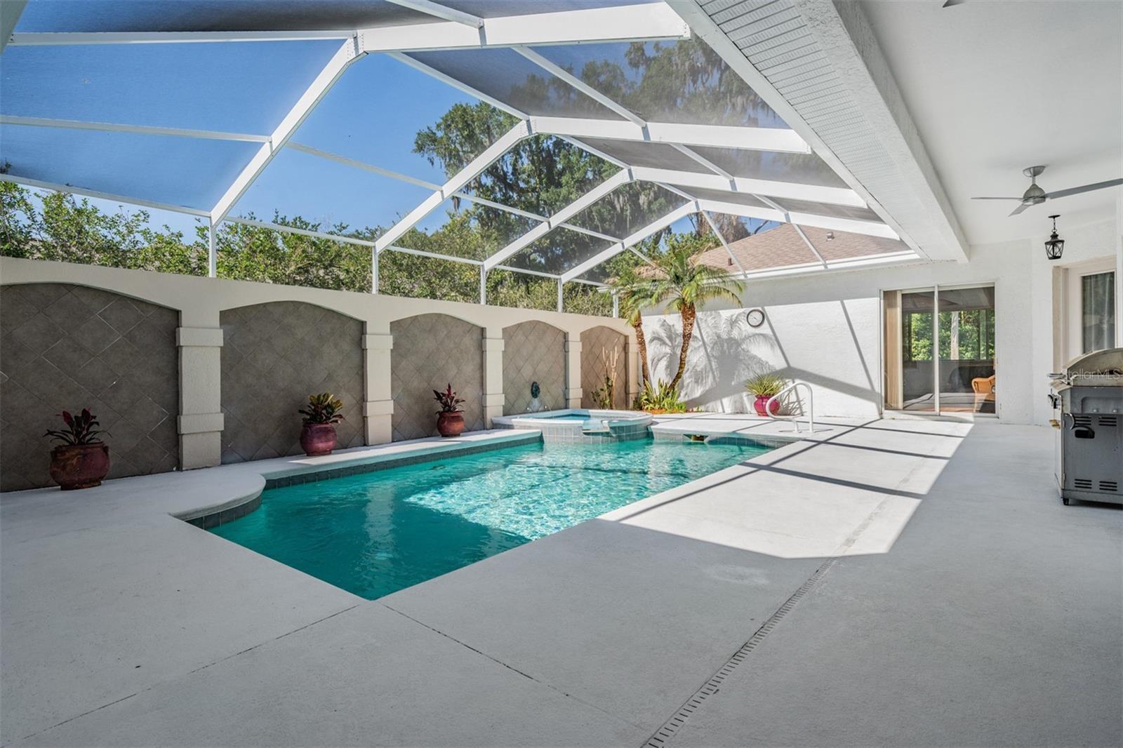 12220 WOODLANDS CIR, DADE CITY, FL, 33525