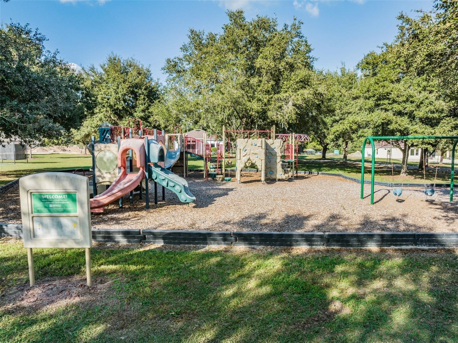 12220 WOODLANDS CIR, DADE CITY, FL, 33525