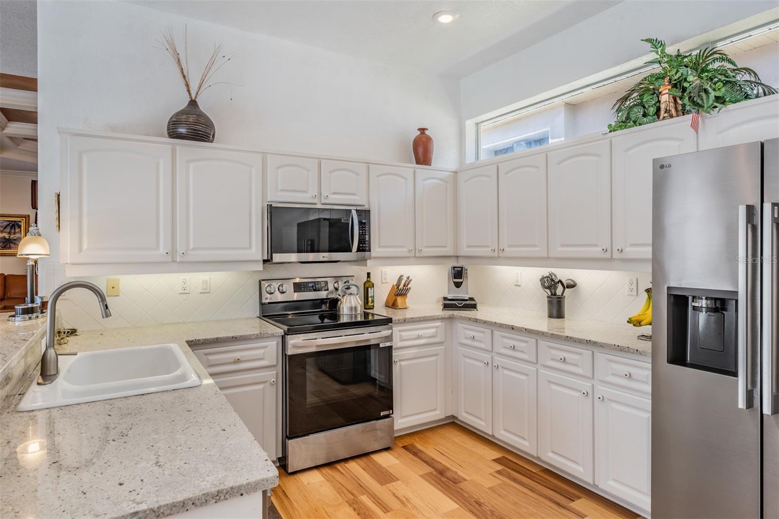 12220 WOODLANDS CIR, DADE CITY, FL, 33525