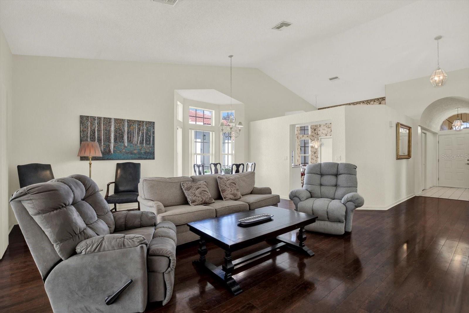 9131 RHETT LN, WEEKI WACHEE, FL, 34613