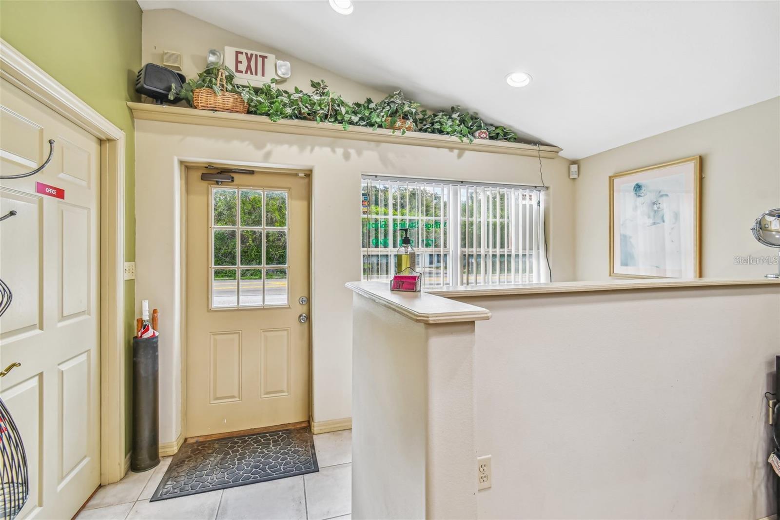 1935 GRAND BLVD, HOLIDAY, FL, 34690