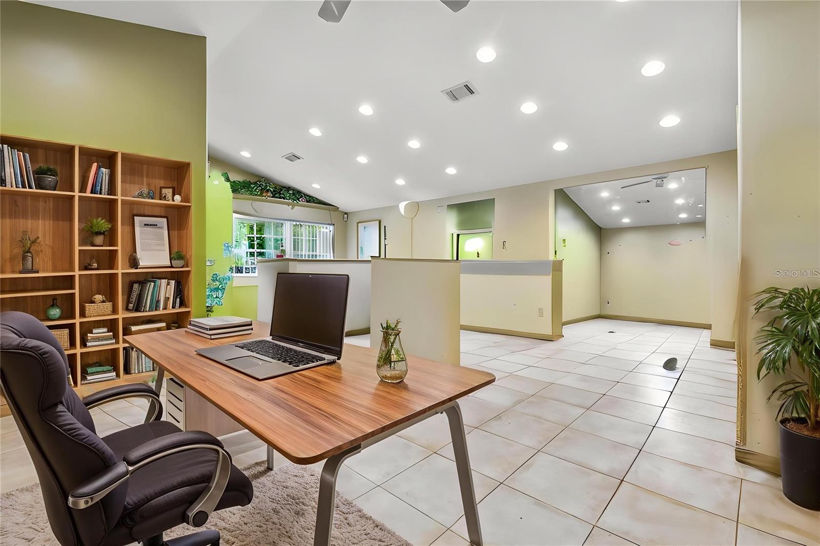 1935 GRAND BLVD, HOLIDAY, FL, 34690