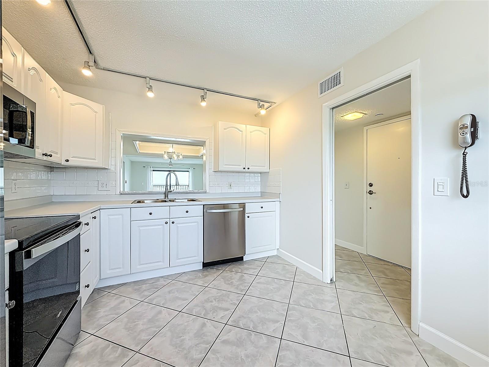 7300 SUN ISLAND DR S, #1403, SOUTH PASADENA, FL, 33707