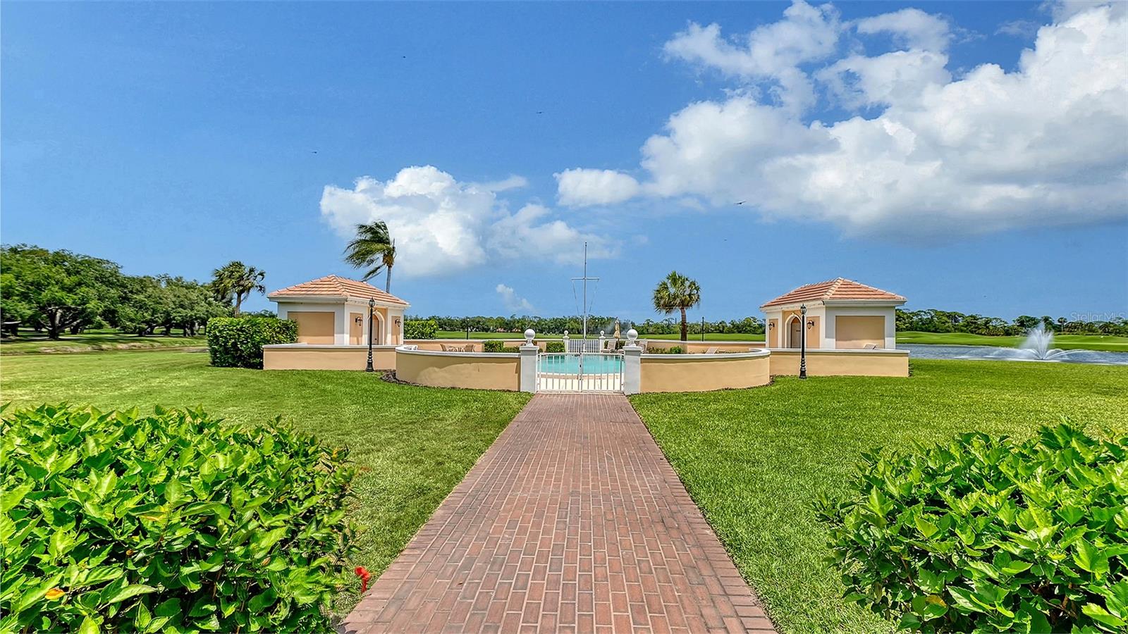51 MACEWEN DR #12, OSPREY, FL, 34229