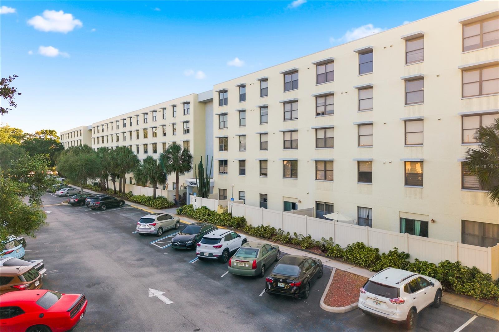 701 S MADISON AVE #420, CLEARWATER, FL, 33756