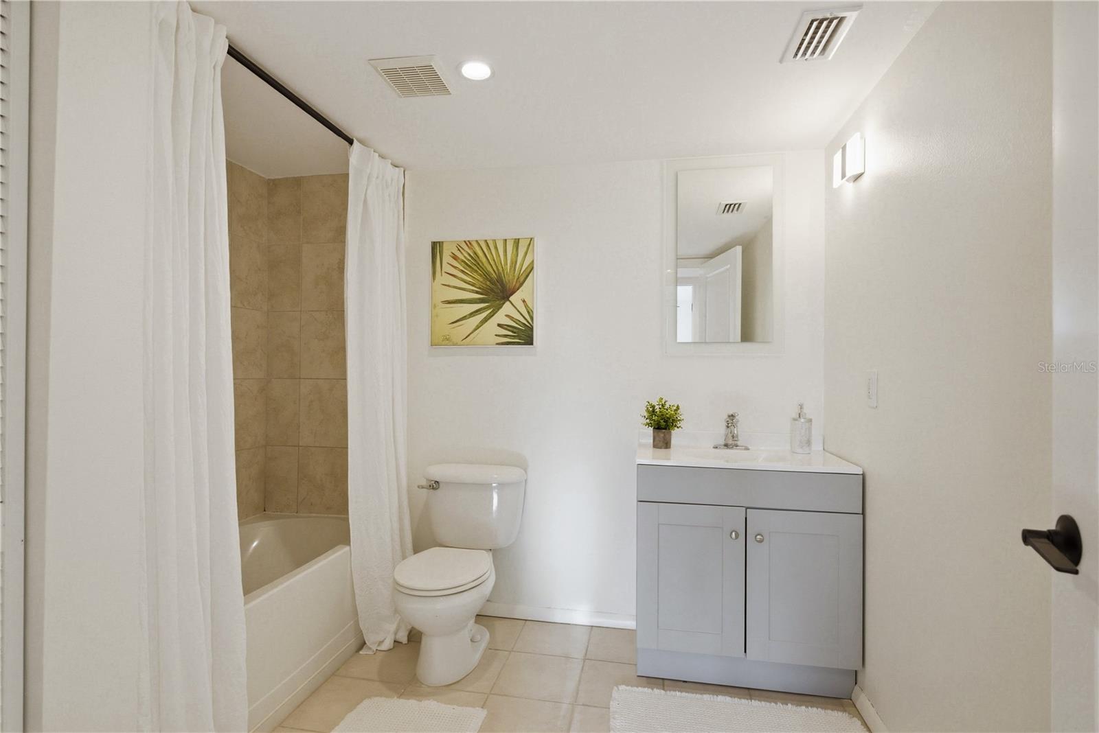 701 S MADISON AVE #420, CLEARWATER, FL, 33756