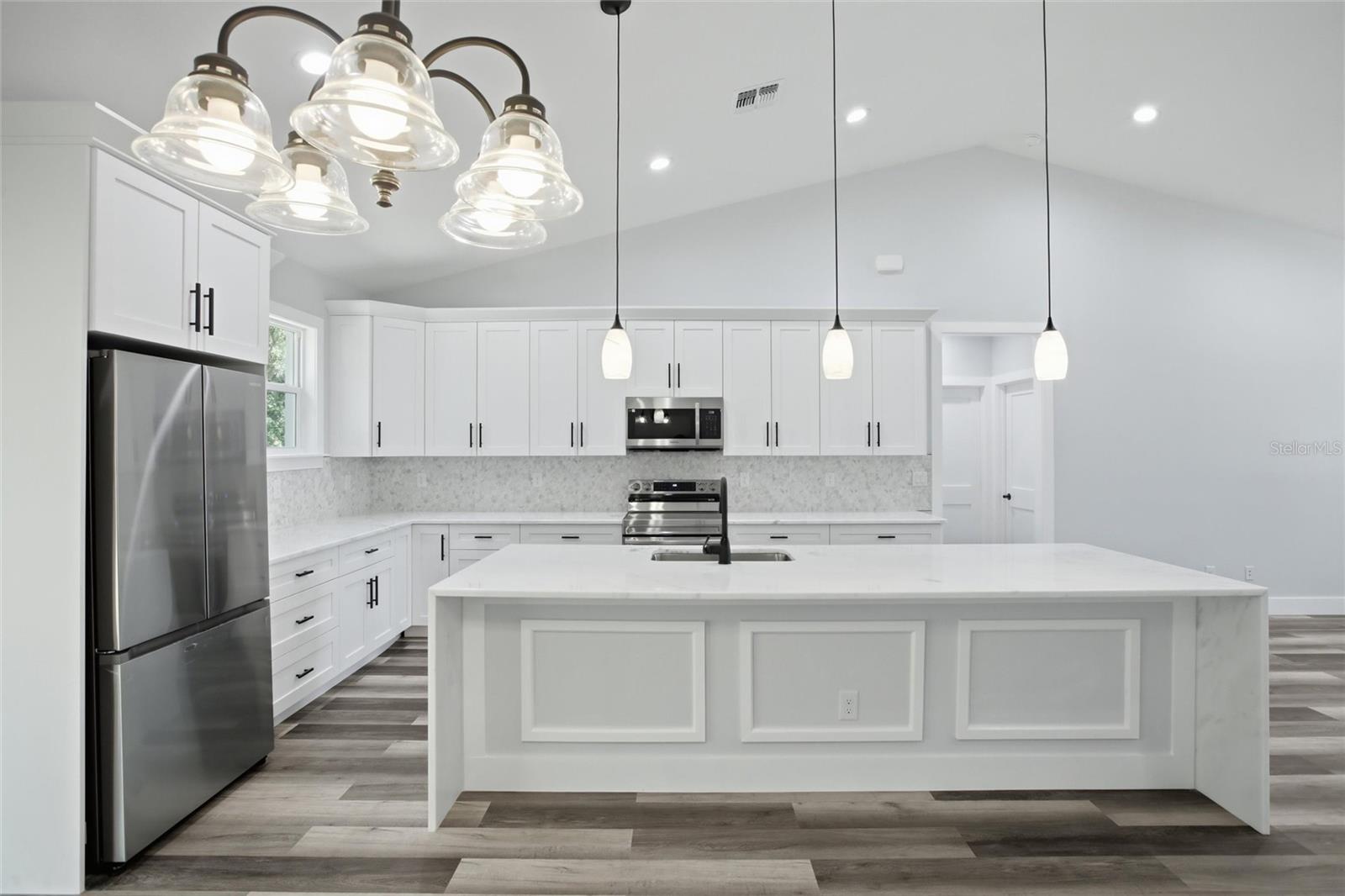 2440 HIAWATHA ST, PORT CHARLOTTE, FL, 33948