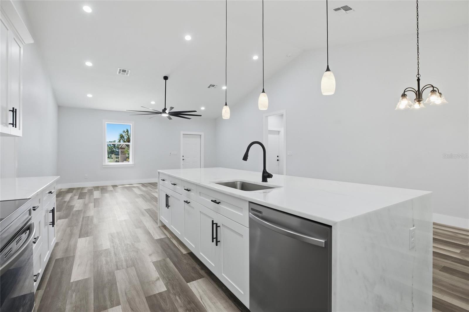 2440 HIAWATHA ST, PORT CHARLOTTE, FL, 33948