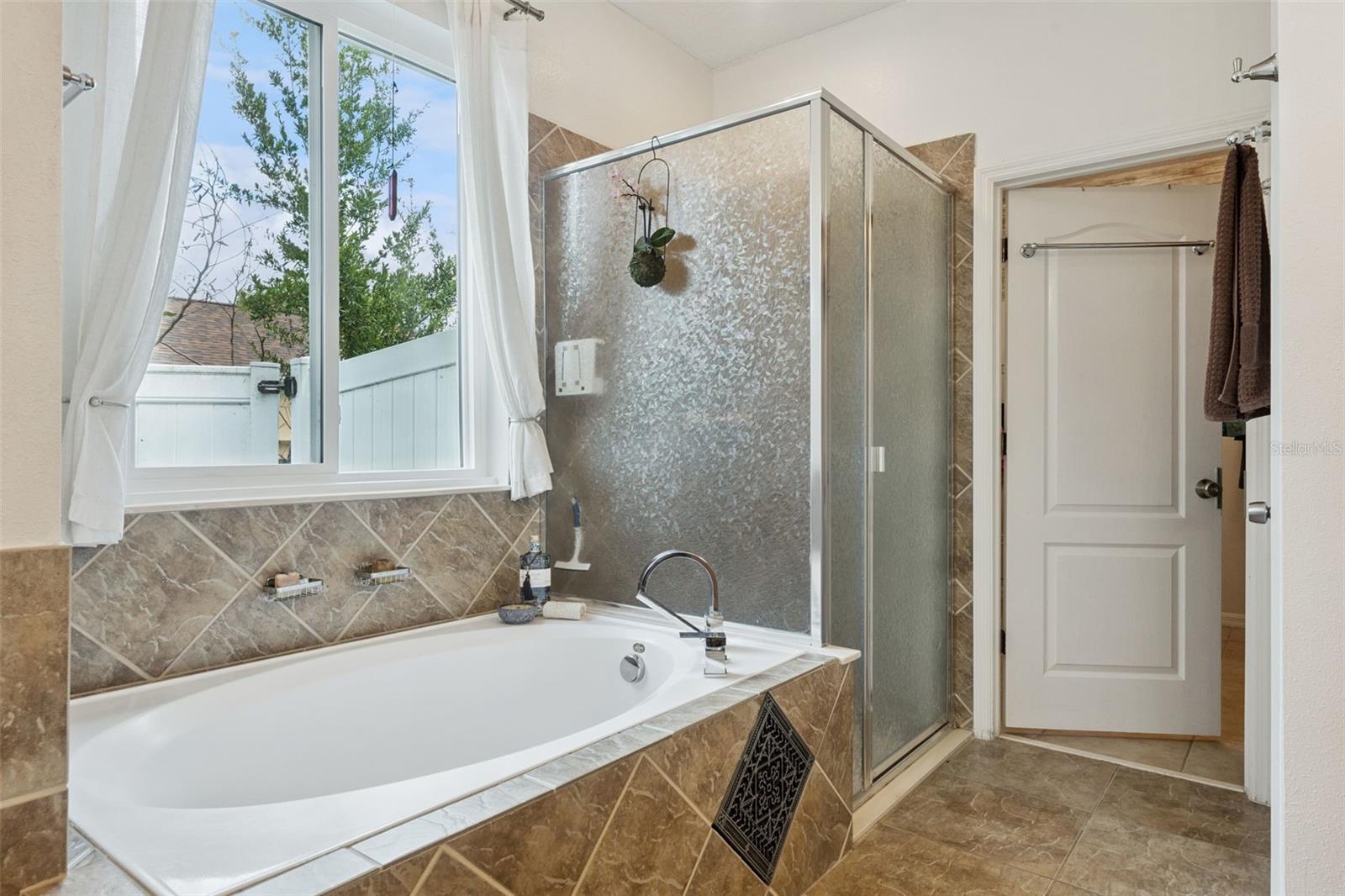 505 E GULLEY AVE, WINTER GARDEN, FL, 34787