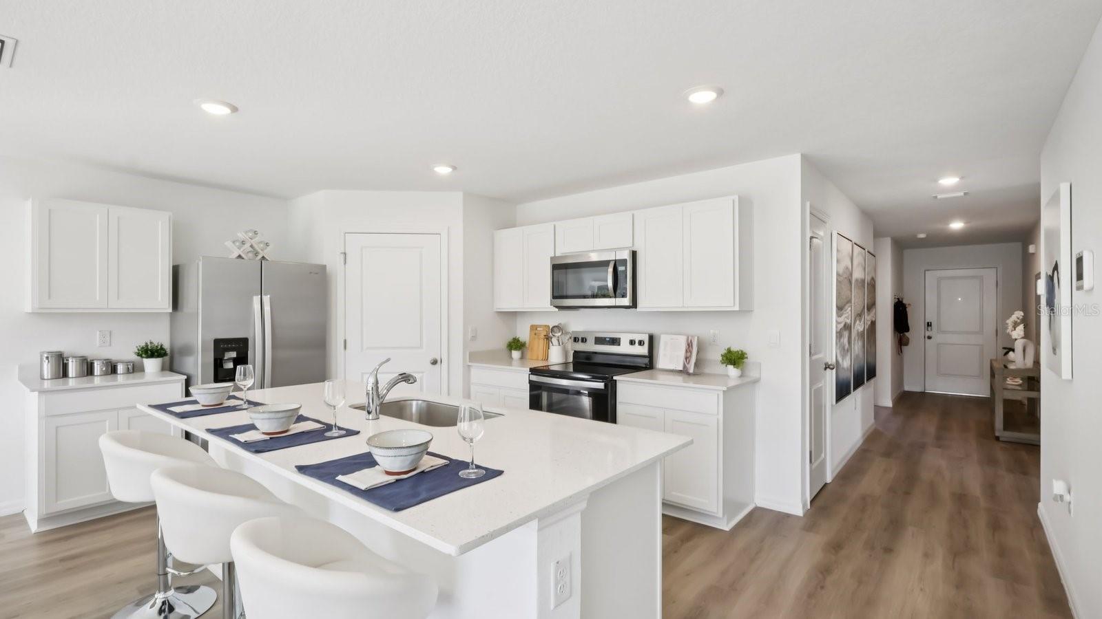 1116 MARITIME FOREST AVE, RUSKIN, FL, 33570