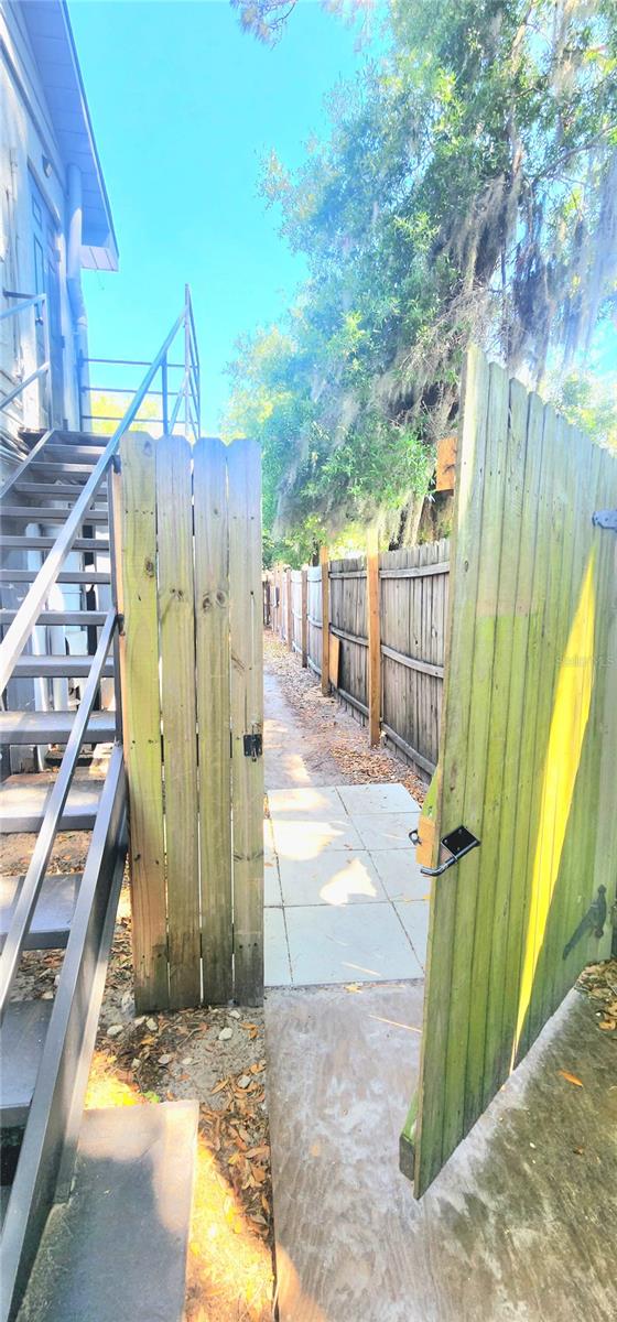 301 SE AVENUE B #2, WINTER HAVEN, FL, 33880