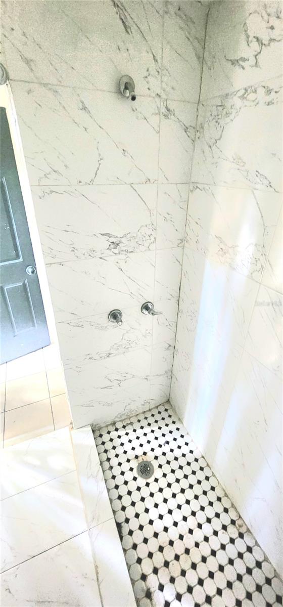 301 SE AVENUE B #2, WINTER HAVEN, FL, 33880