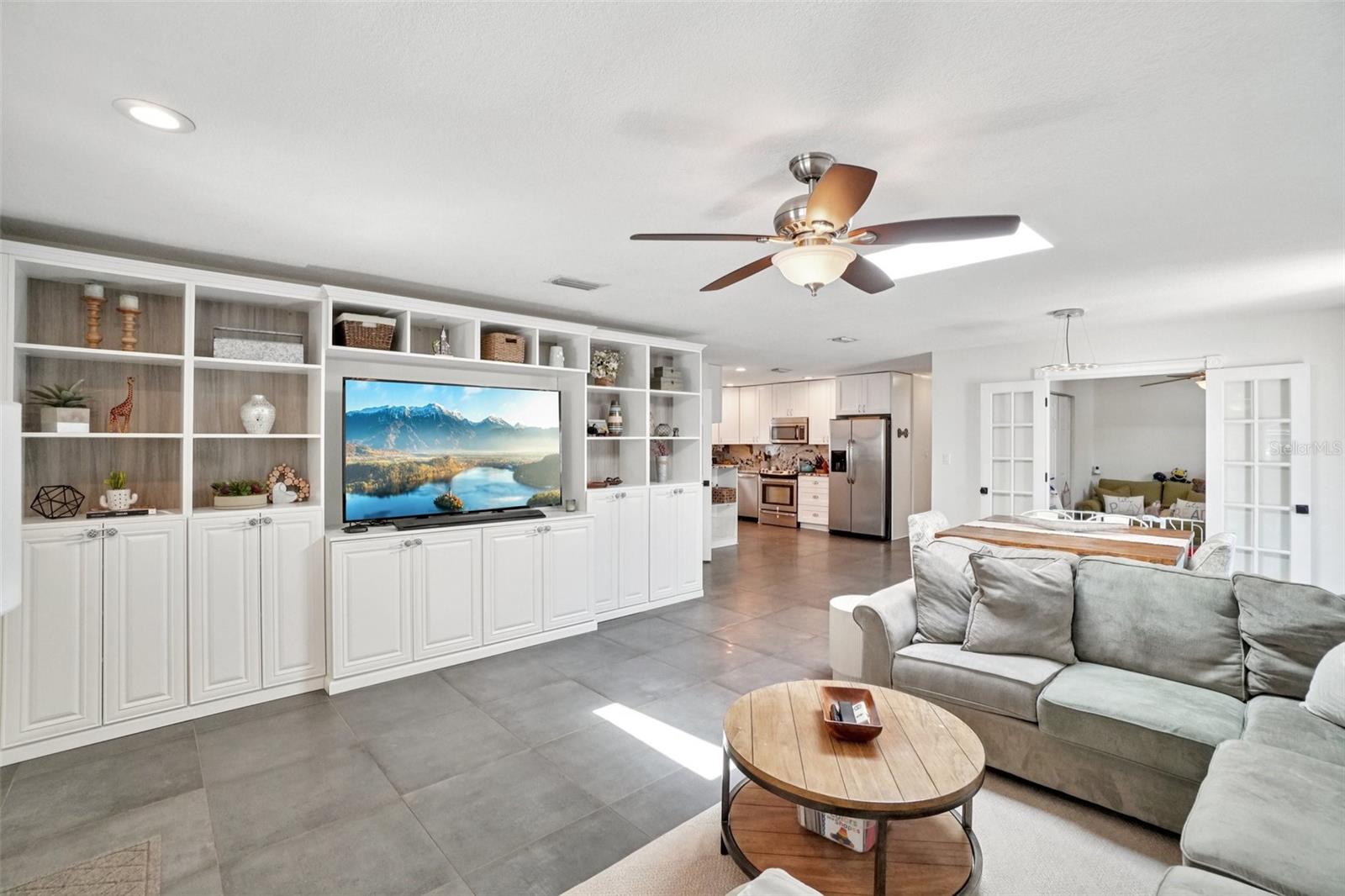 3007 N WOODROW AVE, TAMPA, FL, 33603