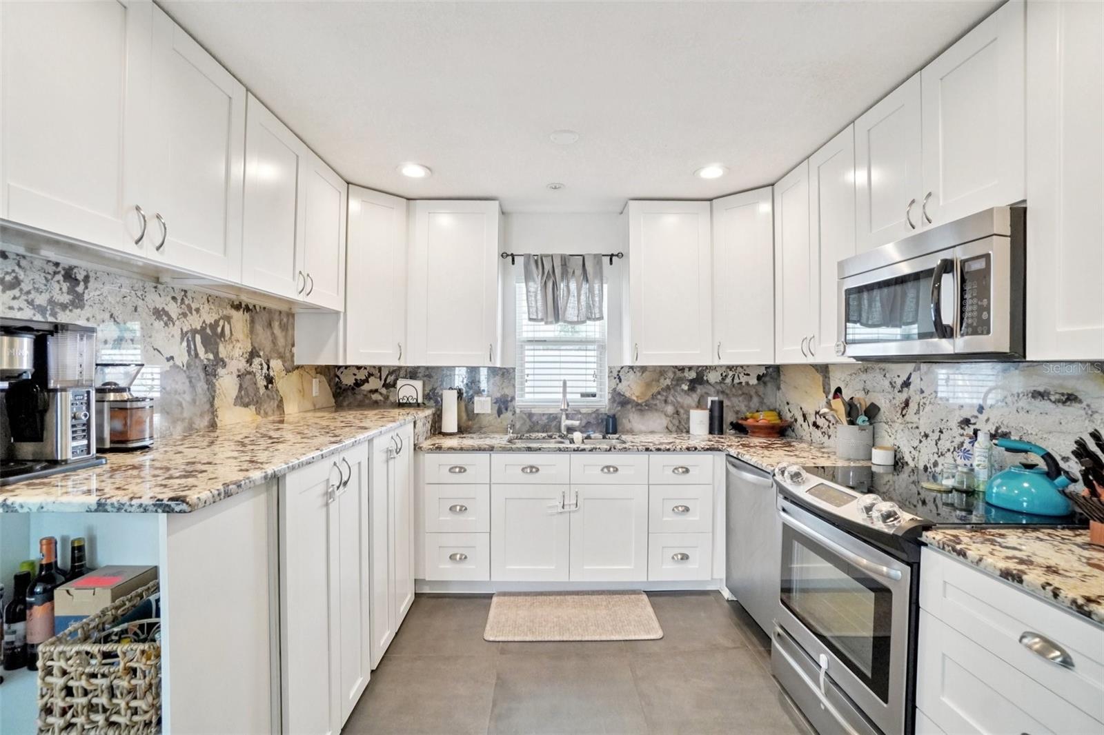 3007 N WOODROW AVE, TAMPA, FL, 33603