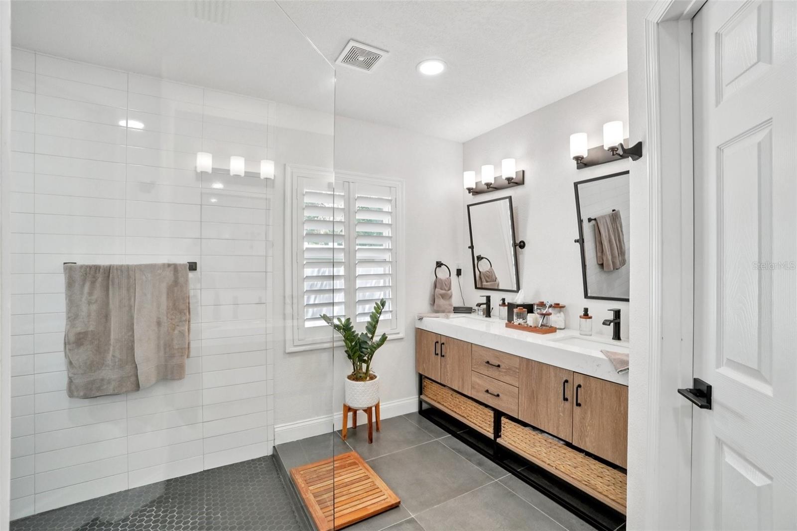 3007 N WOODROW AVE, TAMPA, FL, 33603