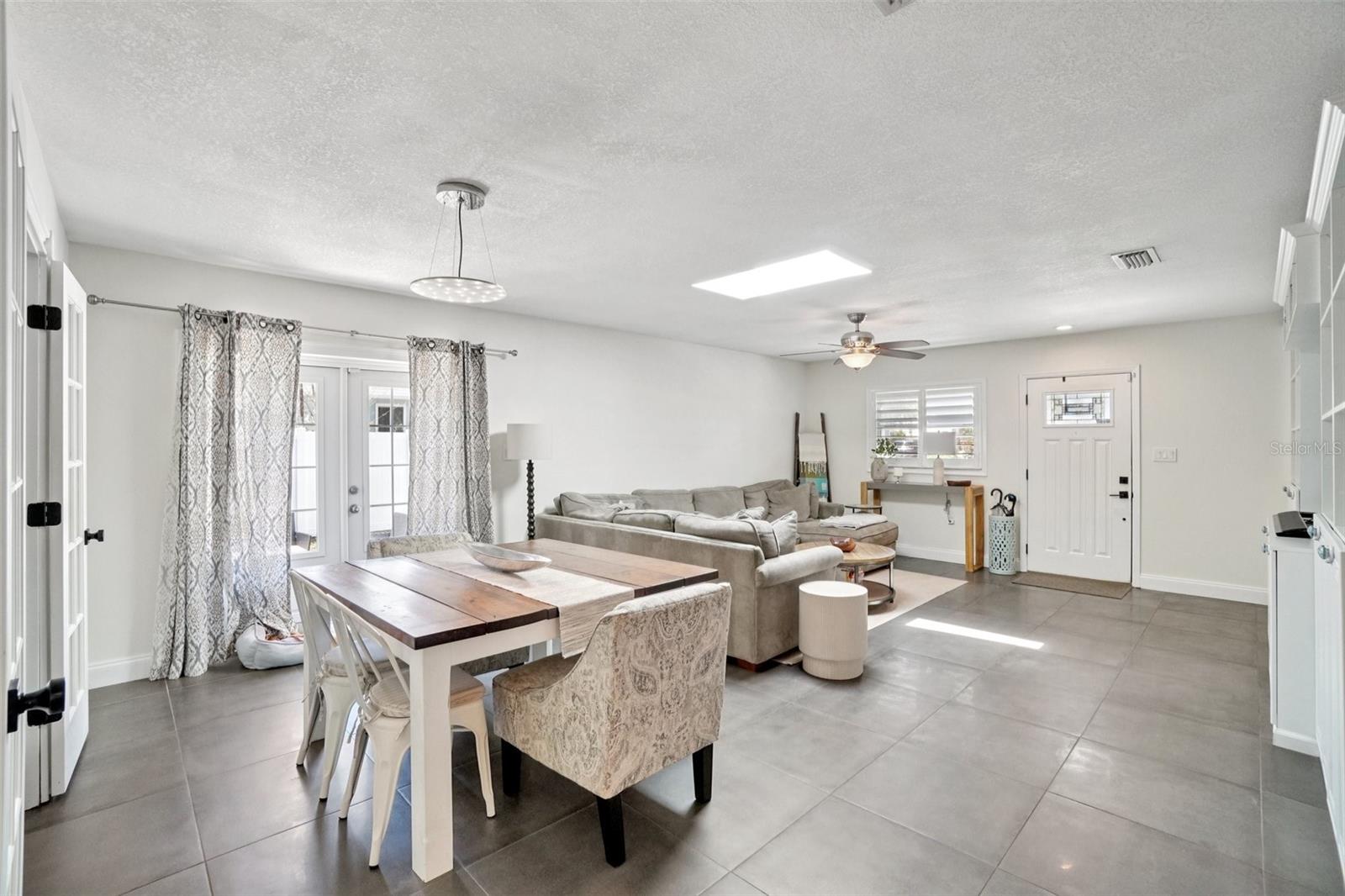 3007 N WOODROW AVE, TAMPA, FL, 33603