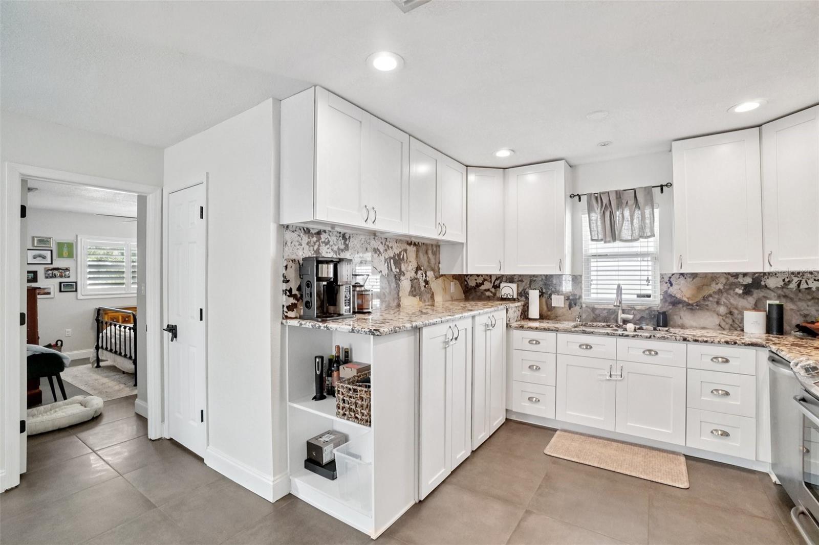 3007 N WOODROW AVE, TAMPA, FL, 33603