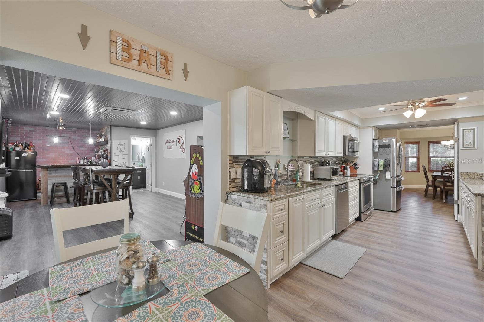 3931 APPLETREE DR, VALRICO, FL, 33594