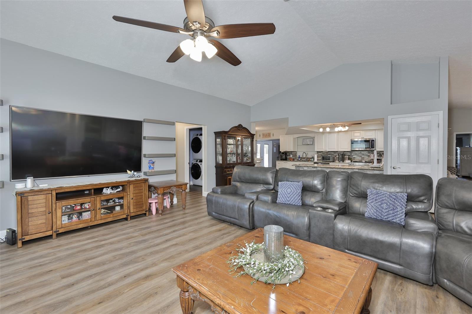 3931 APPLETREE DR, VALRICO, FL, 33594