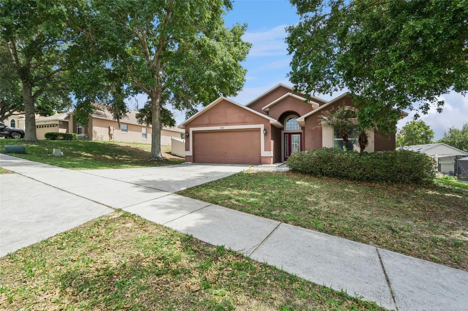 1581 SILHOUETTE DR, CLERMONT, FL, 34711