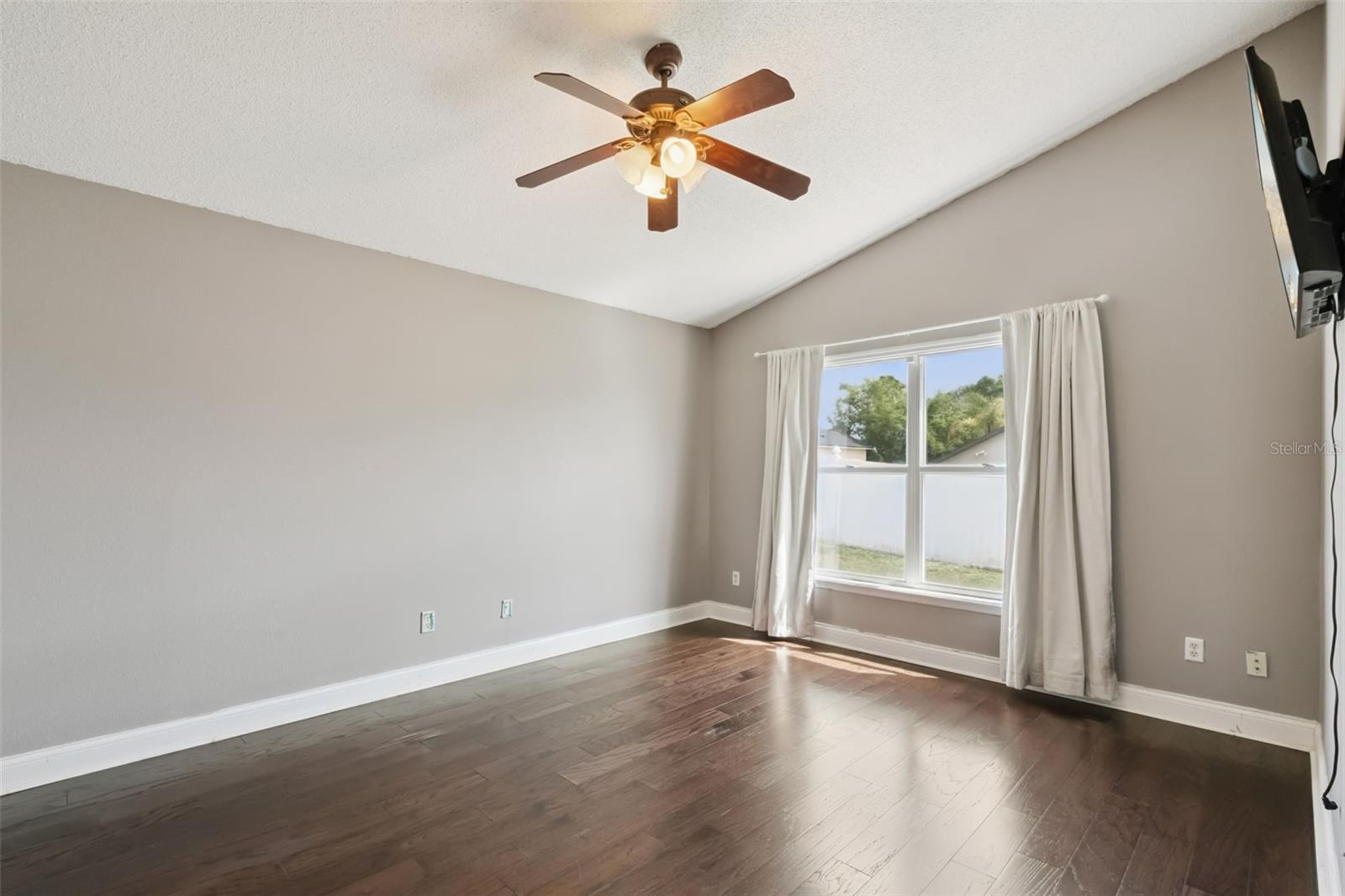 1581 SILHOUETTE DR, CLERMONT, FL, 34711