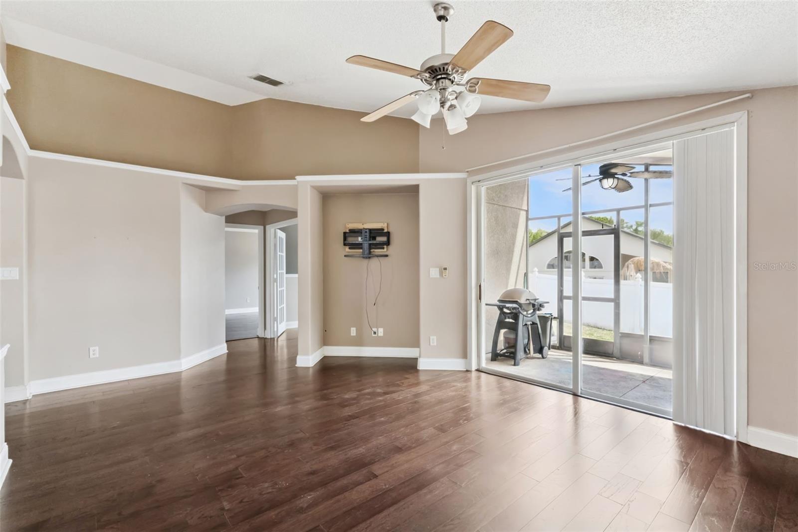 1581 SILHOUETTE DR, CLERMONT, FL, 34711