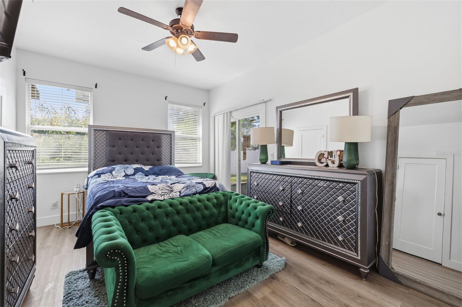 4401 COBIA DR SE, ST PETERSBURG, FL, 33705