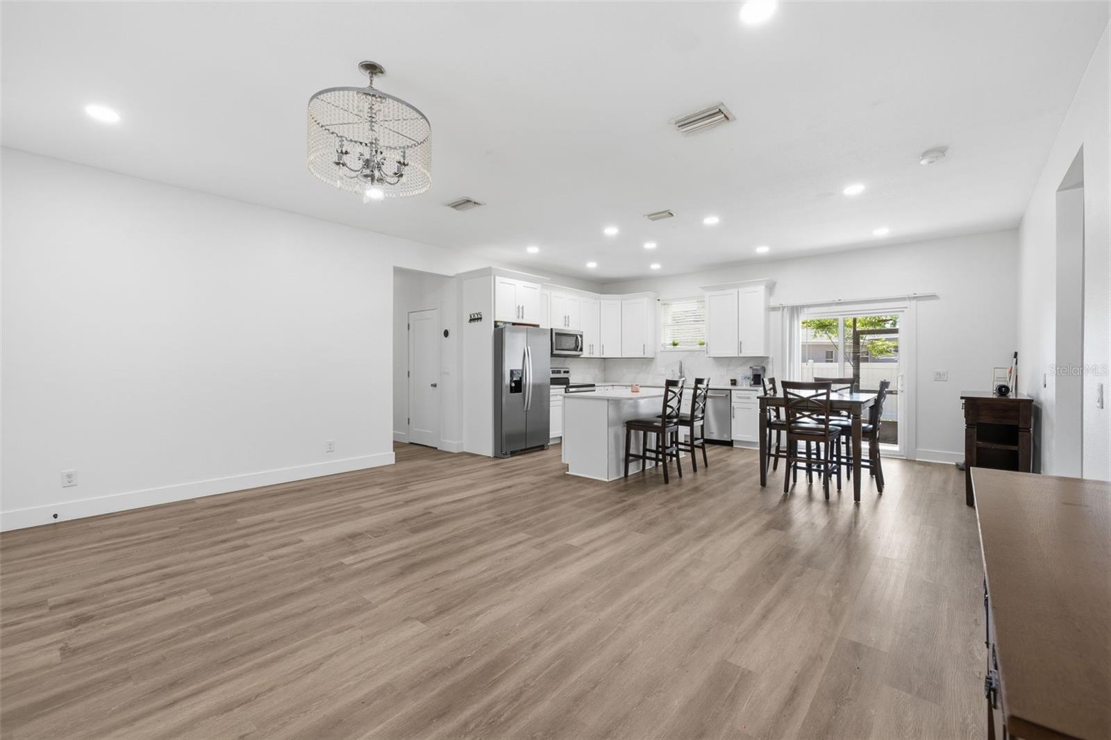 4401 COBIA DR SE, ST PETERSBURG, FL, 33705