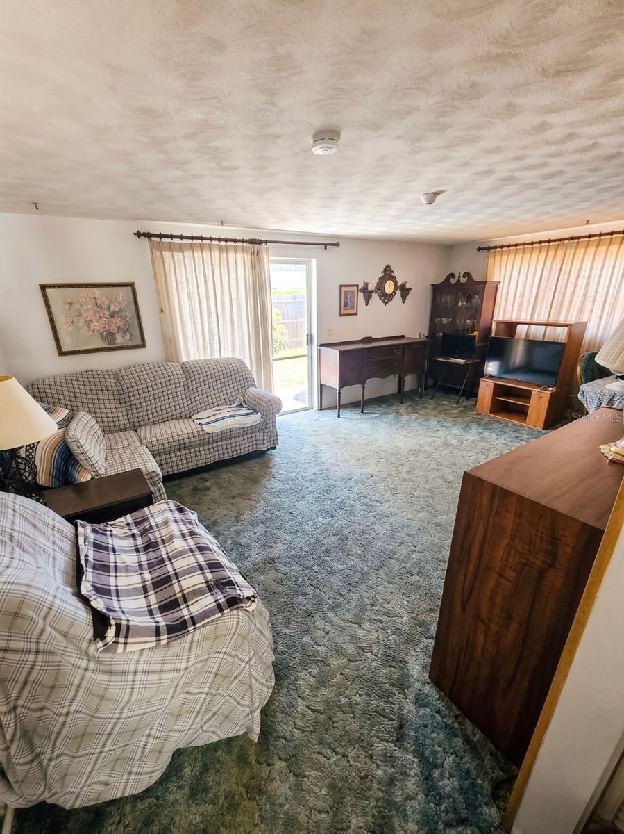 8700 58TH ST N, PINELLAS PARK, FL, 33782