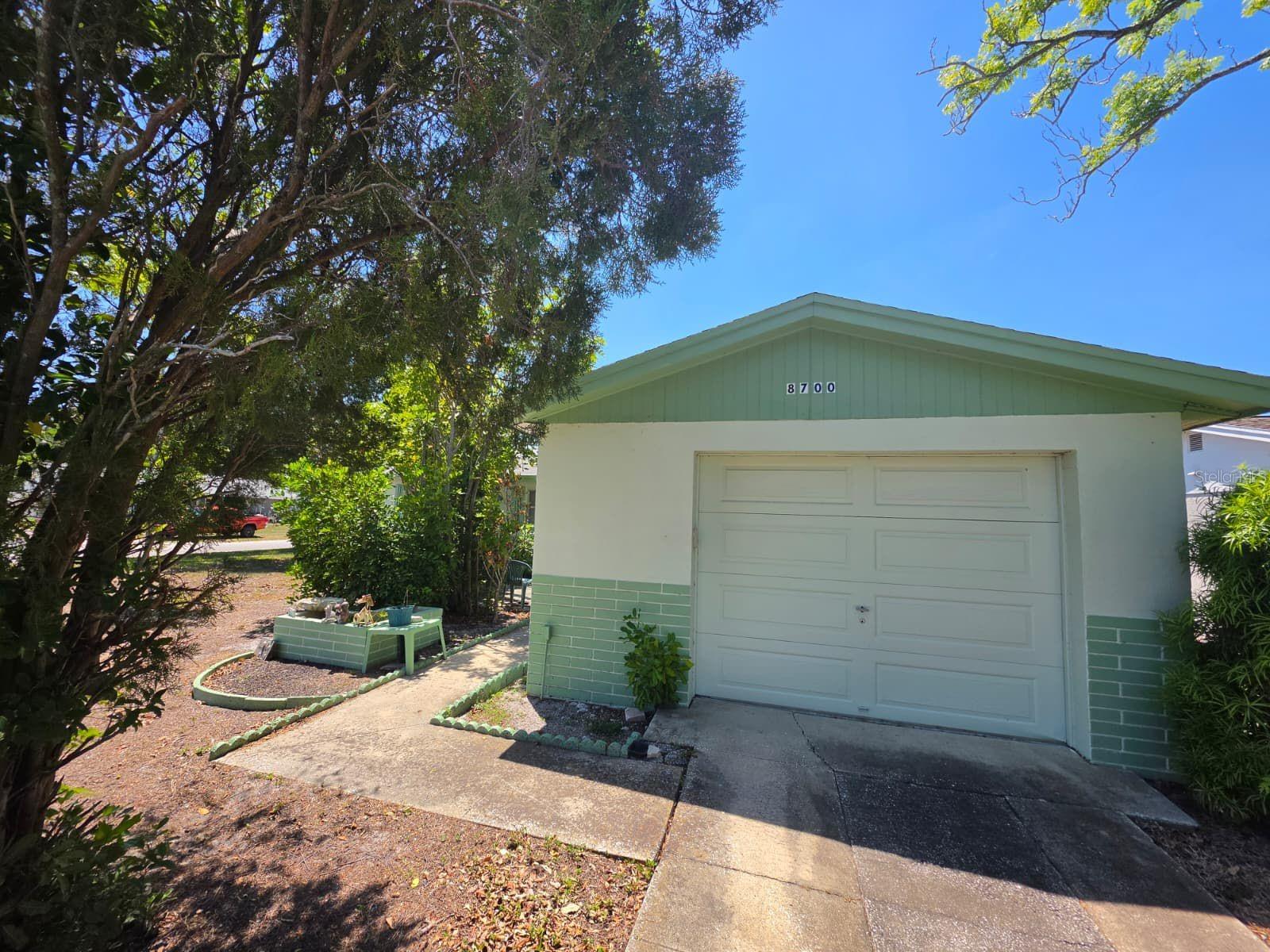 8700 58TH ST N, PINELLAS PARK, FL, 33782