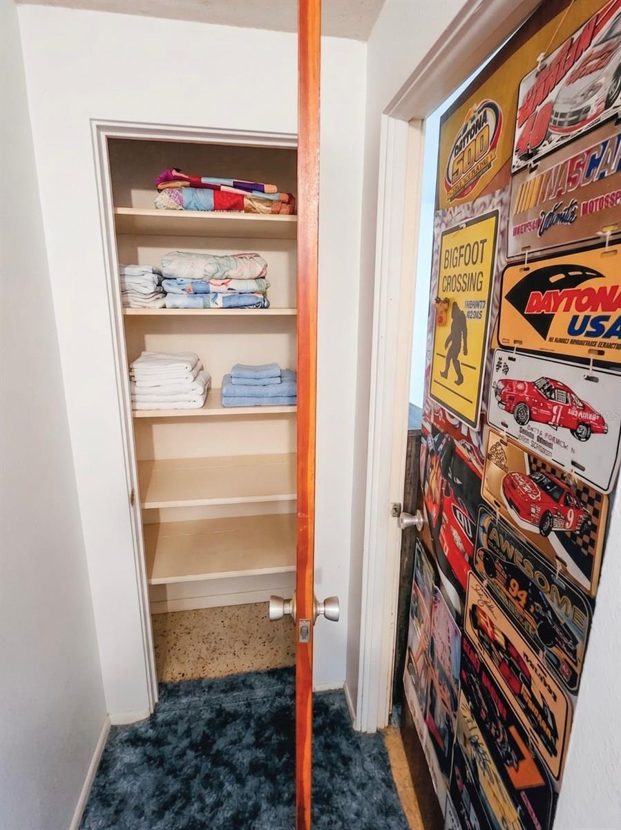 8700 58TH ST N, PINELLAS PARK, FL, 33782