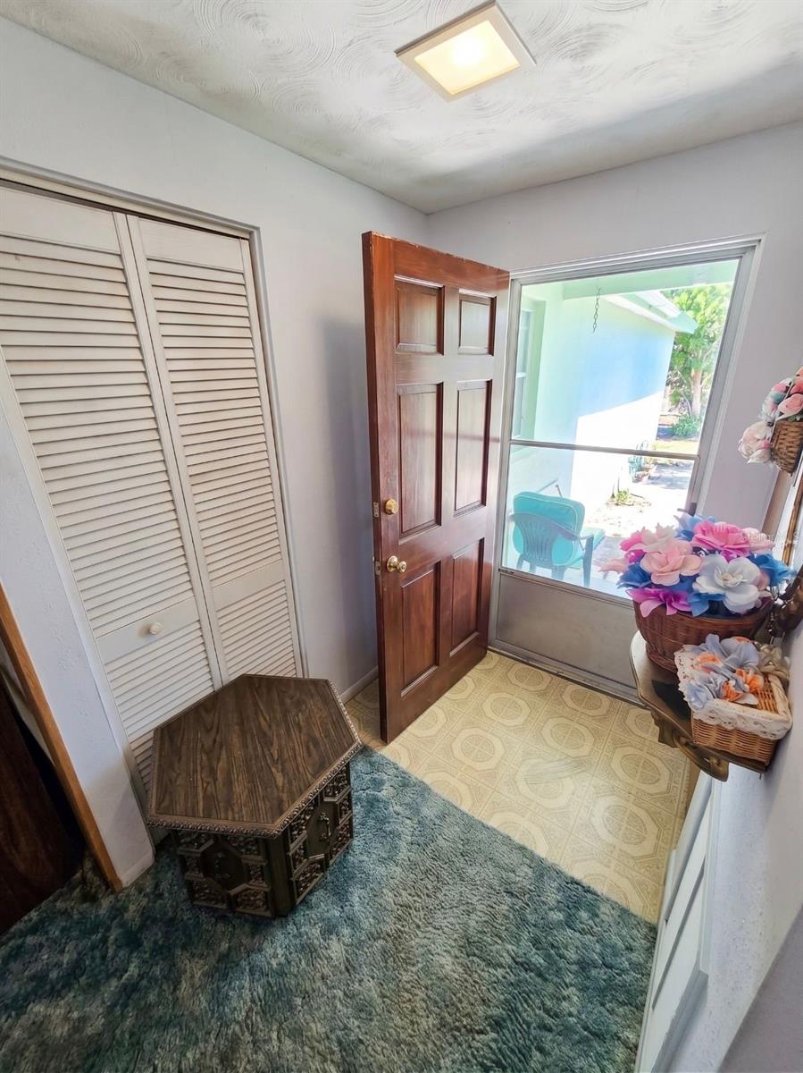 8700 58TH ST N, PINELLAS PARK, FL, 33782