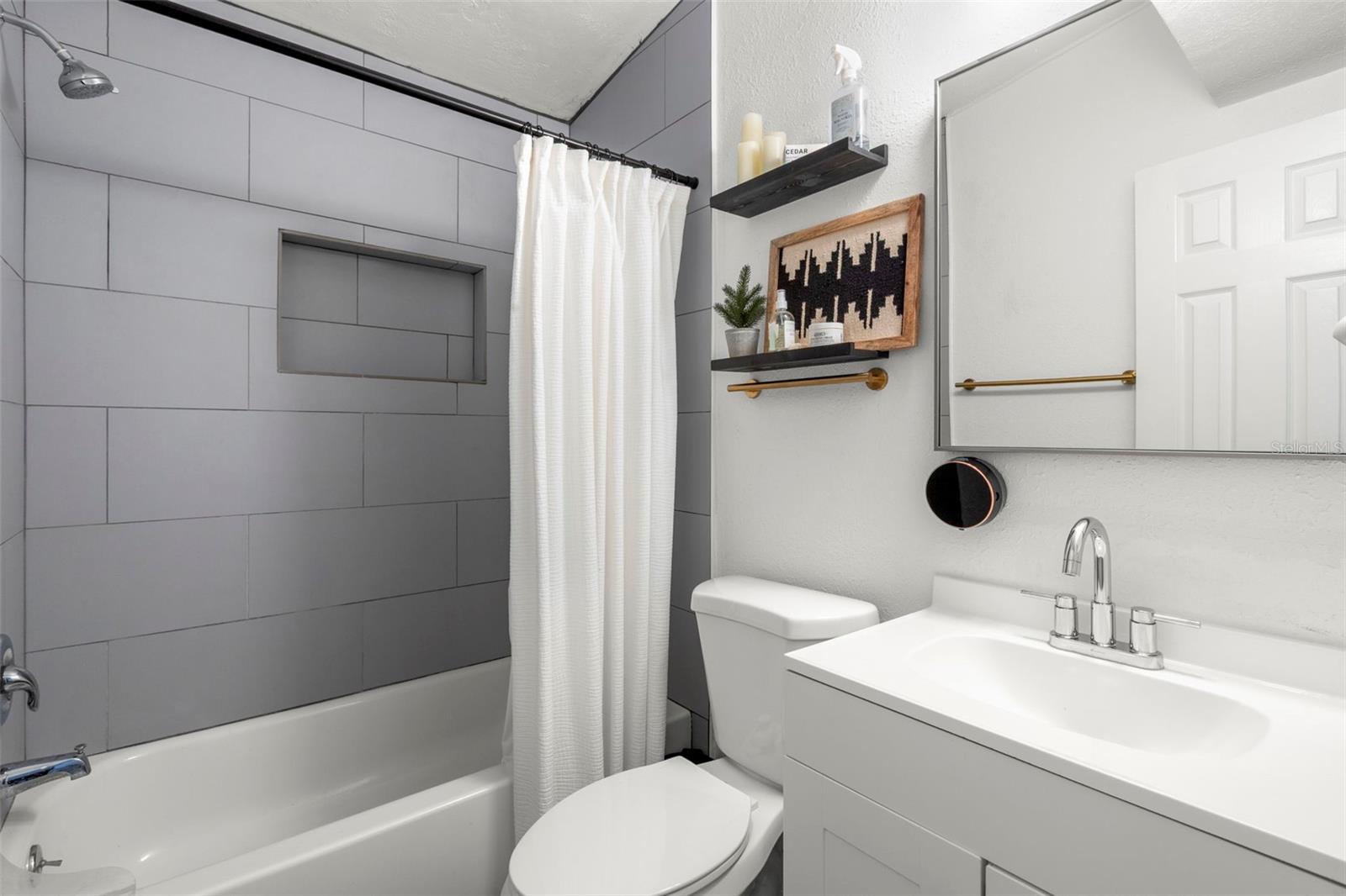 2356 KINGSTON ST S, ST PETERSBURG, FL, 33711