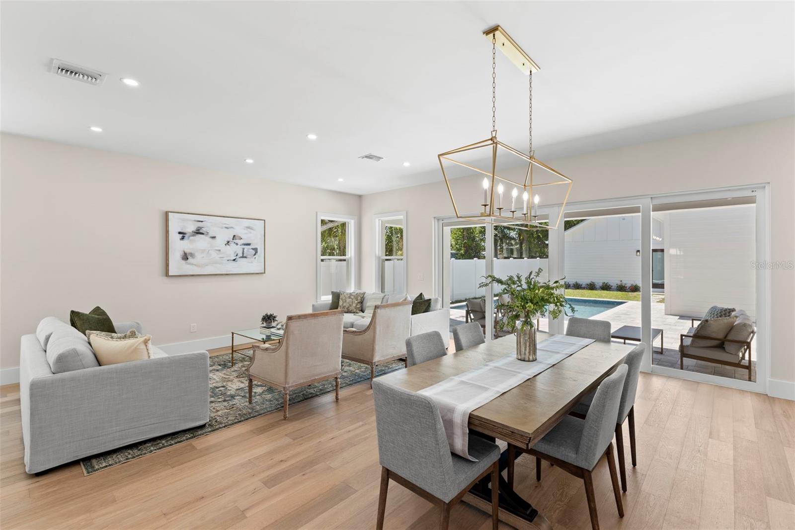 1100 8TH ST N, ST PETERSBURG, FL, 33701