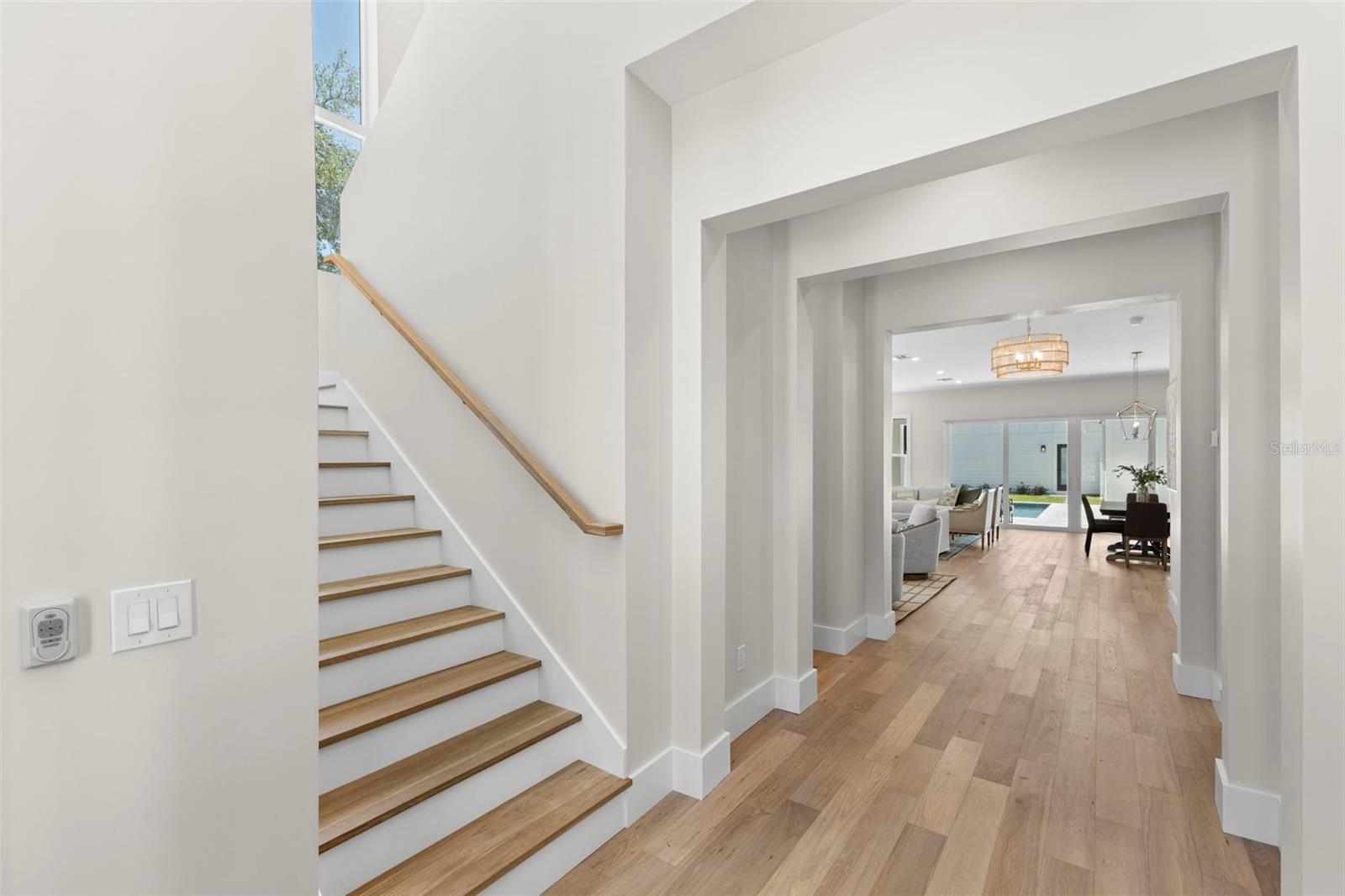 1100 8TH ST N, ST PETERSBURG, FL, 33701