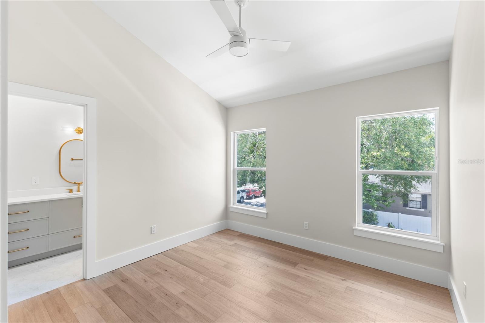 1100 8TH ST N, ST PETERSBURG, FL, 33701