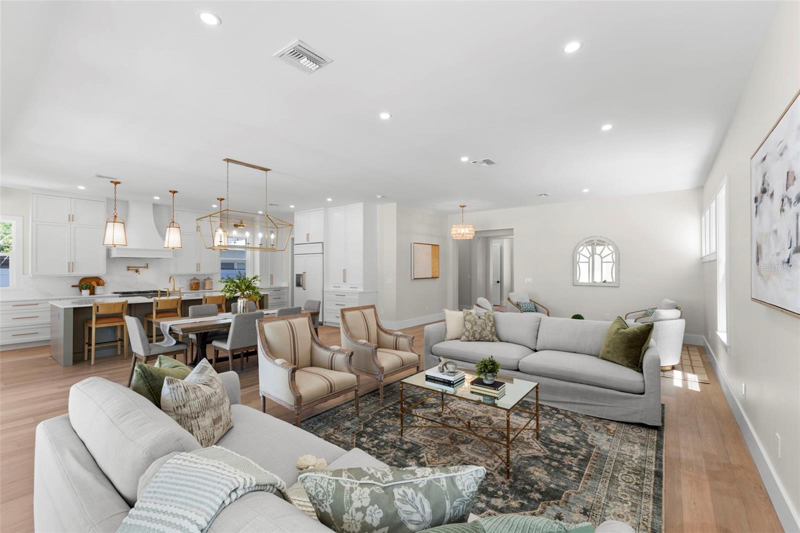 1100 8TH ST N, ST PETERSBURG, FL, 33701